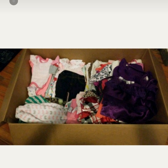 Lot of 100+ pieces of baby girl clothes
